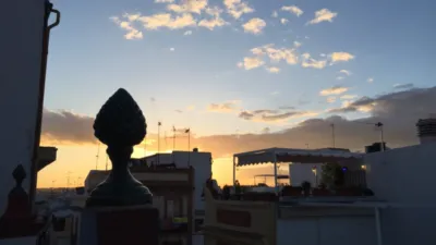 Ático en alquiler en Calle Antonio Susillo, San Gil (Distrito Casco Antiguo. Sevilla Capital) de 990 €