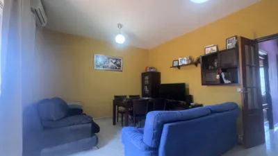 Casa adosada en venta en Calle de José Marcelo Delgado 'Pepe', Alcalá del Río de 179.990 €
