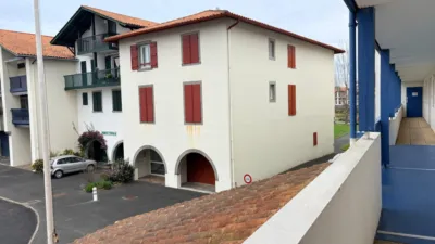 Piso en venta en Calle Untxin, Urrugne de 170.000 €