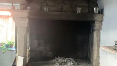 Casa en venta en Calle Lugar Roo de Abaixo, Número Sn, Barreiro (Cruceiro de Roo, O), O. Municipio de Outes de 150.000 €