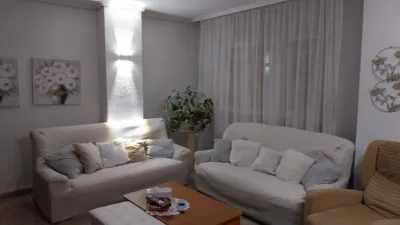 Apartment at Carrer de la Gran Via de les Germanies, 64 photo 14