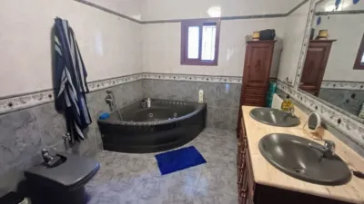 Townhouse in Camino del Collado photo 14