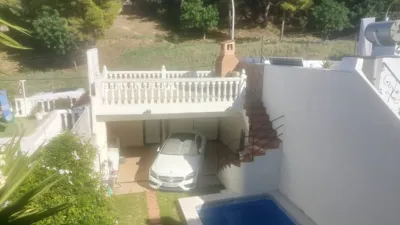 Townhouse in Camino del Collado photo 30