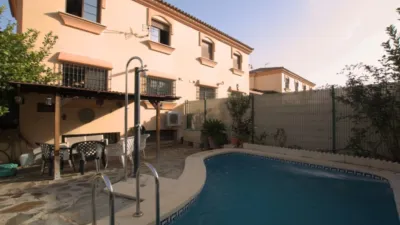 Chalet adosado en venta en Calle de Richard Wagner, Capellanía-Retamar (Alhaurín de la Torre) de 525.000 €