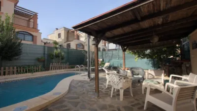Chalet adosado en venta en Calle de Richard Wagner, Capellanía-Retamar (Alhaurín de la Torre) de 525.000 €