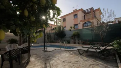 Chalet adosado en venta en Calle de Richard Wagner, Capellanía-Retamar (Alhaurín de la Torre) de 525.000 €