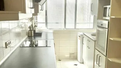 Habitación en alquiler en Calle de San Ramón Nonato, Castilla (Distrito Chamartín. Madrid Capital) de 815 €<span>/mes</span>