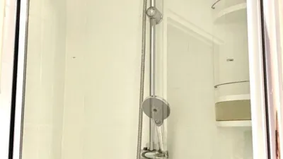 Habitación en alquiler en Calle de Bravo Murillo, cerca de Calle del Capitán Blanco Argibay, Valdeacederas (Distrito Tetuán. Madrid Capital) de 825 €<span>/mes</span>