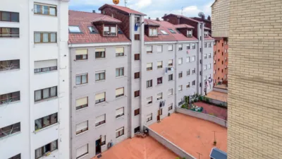 Piso en venta en Calle de Rafael Belderraín, La Felguera (Langreo) de 64.900 €