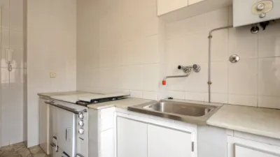Piso en venta en Calle de Rafael Belderraín, La Felguera (Langreo) de 64.900 €