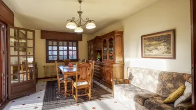 Casa en venta en Calle de San Ramón, 7, Cabo (Tremo, O). Municipio de Brión de 324.990 €