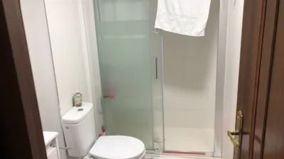 Habitación en alquiler en Calle Puerto del Escudo, Juan XXIII-Rochelambert (Distrito Cerro Amate. Sevilla Capital) de 550 €<span>/mes</span>