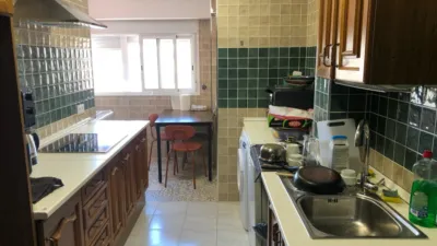 Habitación en alquiler en Calle Puerto del Escudo, Juan XXIII-Rochelambert (Distrito Cerro Amate. Sevilla Capital) de 550 €<span>/mes</span>