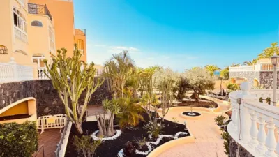Dúplex en venta en Avenida Juan Carlos Primero, Número 52, Los Cristianos (Arona) de 549.950 €