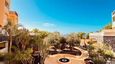 Dúplex en venta en Avenida Juan Carlos Primero, Número 52, Los Cristianos (Arona) de 549.950 €