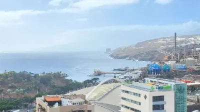 Apartamento en alquiler en Calle del Humo, Rambla-Duggi-Los Hoteles (Distrito Centro-Ifara. Santa Cruz de Tenerife Capital) de 1.400 €<span>/mes</span>