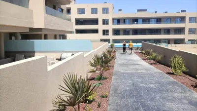 Piso en alquiler en Calle Hernán Cortés, Número 1, El Médano (Granadilla de Abona) de 1.600 €<span>/mes</span>