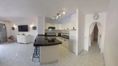 Apartamento en venta en Avenida Londres, 4, Los Cristianos (Arona) de 290.000 €