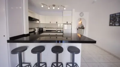 Apartamento en venta en Avenida Londres, 4, Los Cristianos (Arona) de 290.000 €