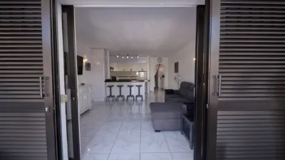 Apartamento en venta en Avenida Londres, 4, Los Cristianos (Arona) de 290.000 €