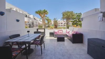 Apartamento en venta en Avenida Londres, 4, Los Cristianos (Arona) de 290.000 €