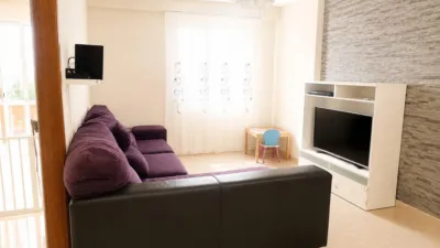 Top-floor apartment on Calle del Sargento Provisional photo 2