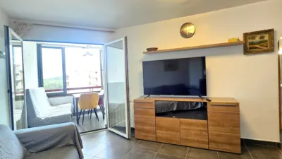 Apartment at Carrer de Queralbs, 22 photo 5