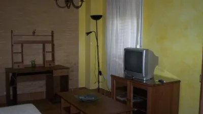 Ático en alquiler en San Bartolomé-Judería, San Bartolomé-Judería (Distrito Casco Antiguo. Sevilla Capital) de 850 €<span>/mes</span>