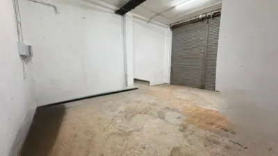 Nave comercial en venta en Carrer de Pau Claris - Más