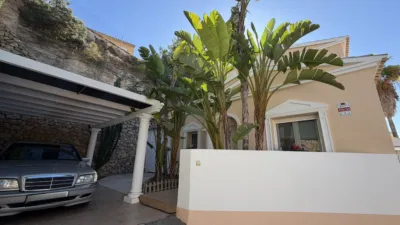 Semi-detached chalet in Urbanización Cometa III photo 2