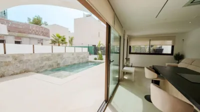 Villa in Heredades photo 5