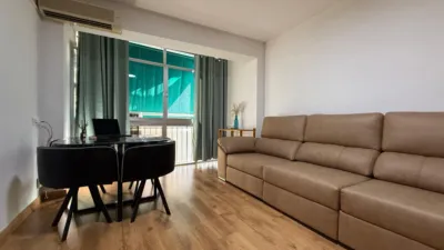 Habitación en alquiler en Calle de Pradilla, Carolinas (Distrito Pla-Carolinas. Alicante - Alacant) de 400 €<span>/mes</span>