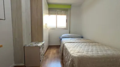 Habitación en alquiler en Calle de Pradilla, Carolinas (Distrito Pla-Carolinas. Alicante - Alacant) de 400 €<span>/mes</span>