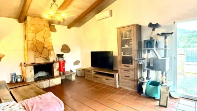 Single-family chalet on Peña Street photo 5