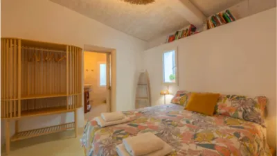 Rustic chalet on Calle Betis photo 4