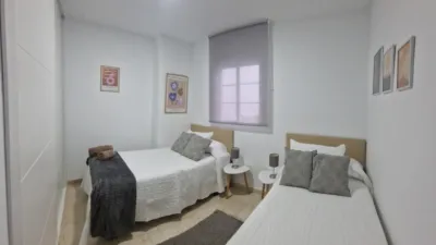 Piso en alquiler en Calle Valdés Leal, Centro (Córdoba Capital) de 1.000 €