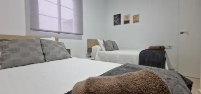 Piso en alquiler en Calle Valdés Leal, Centro (Córdoba Capital) de 1.000 €