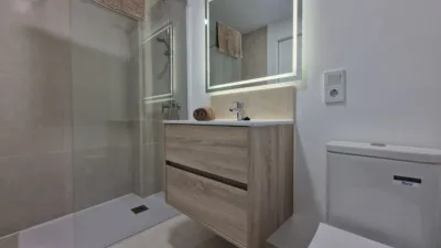 Piso en alquiler en Calle Valdés Leal, Centro (Córdoba Capital) de 1.000 €