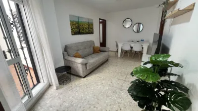 Apartment on San Rafael Street photo 2