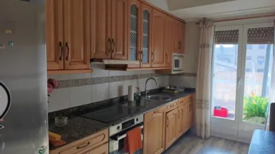 Piso en alquiler en Calle de Gonzalo de Berceo, Alberite de 525 €<span>/mes</span>