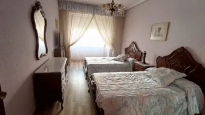 Piso en alquiler en Calle de Gonzalo de Berceo, Alberite de 525 €<span>/mes</span>