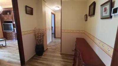 Piso en alquiler en Calle de Gonzalo de Berceo, Alberite de 525 €<span>/mes</span>