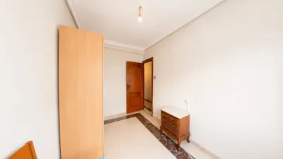 Apartment on Ronda de Garay photo 26