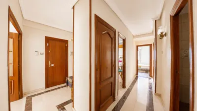 Apartment on Ronda de Garay photo 6