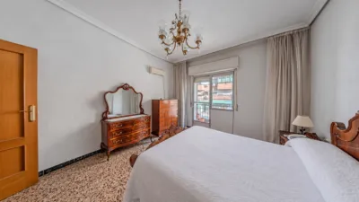 Flat for sale on Calle Floridablanca photo 2