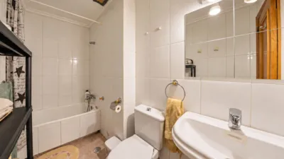 Apartment on Vara de Rey Street photo 12