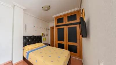 Apartment on Vara de Rey Street photo 9