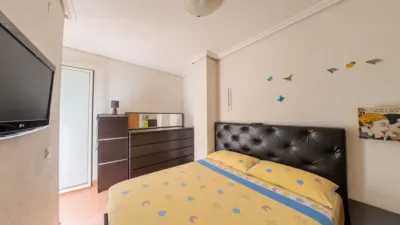 Apartment on Vara de Rey Street photo 7