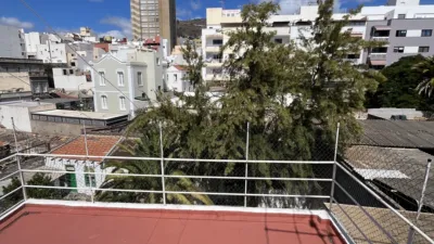 Casa en venta en Calle Santiago, cerca de Calle San Antonio, Toscal (Distrito Centro-Ifara. Santa Cruz de Tenerife Capital) de 470.000 €