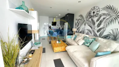 Apartamento en venta en Carrer de Joan Timoneda, cerca de Carrer de Bernat Fenollar, Port Esportiu-Canyelles-Puig Rom (Roses) de 277.000 €